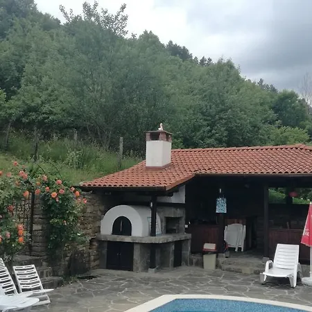 Hotel Family Chiflik Hills 3*